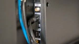 Qual HDMI usar para videogame e soundbar na TV? Guia completo para 4K, 120Hz e Dolby Atmos