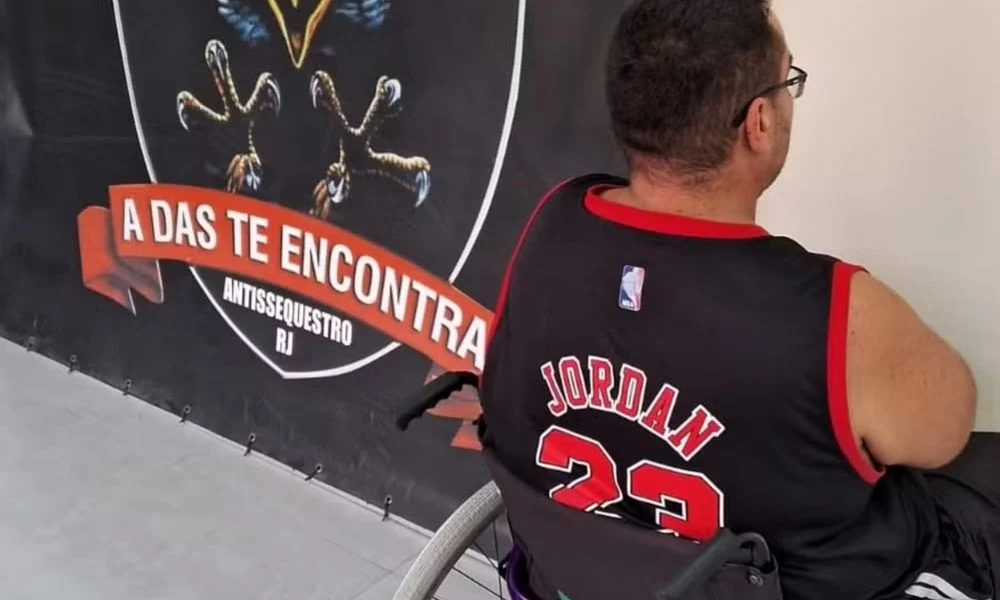 Homem que perseguiu Isis Valverde por 20 anos é preso no condomínio da atriz no Rio de Janeiro