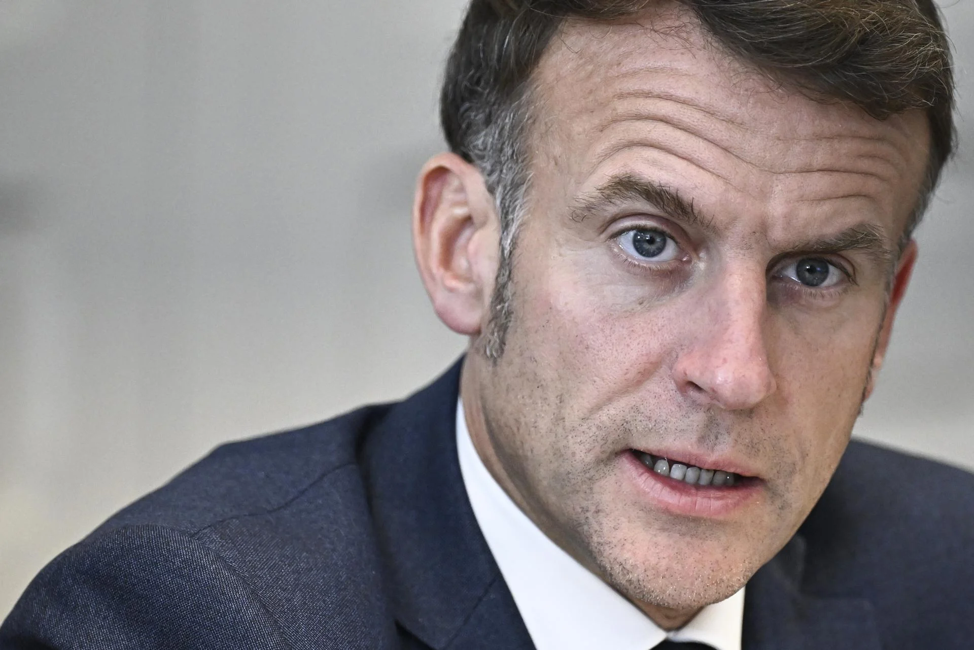 Ciberataque Rouba Arquivos Confidenciais do Ministério do Interior da França: Dados de Criminosos e Procurados Expostos