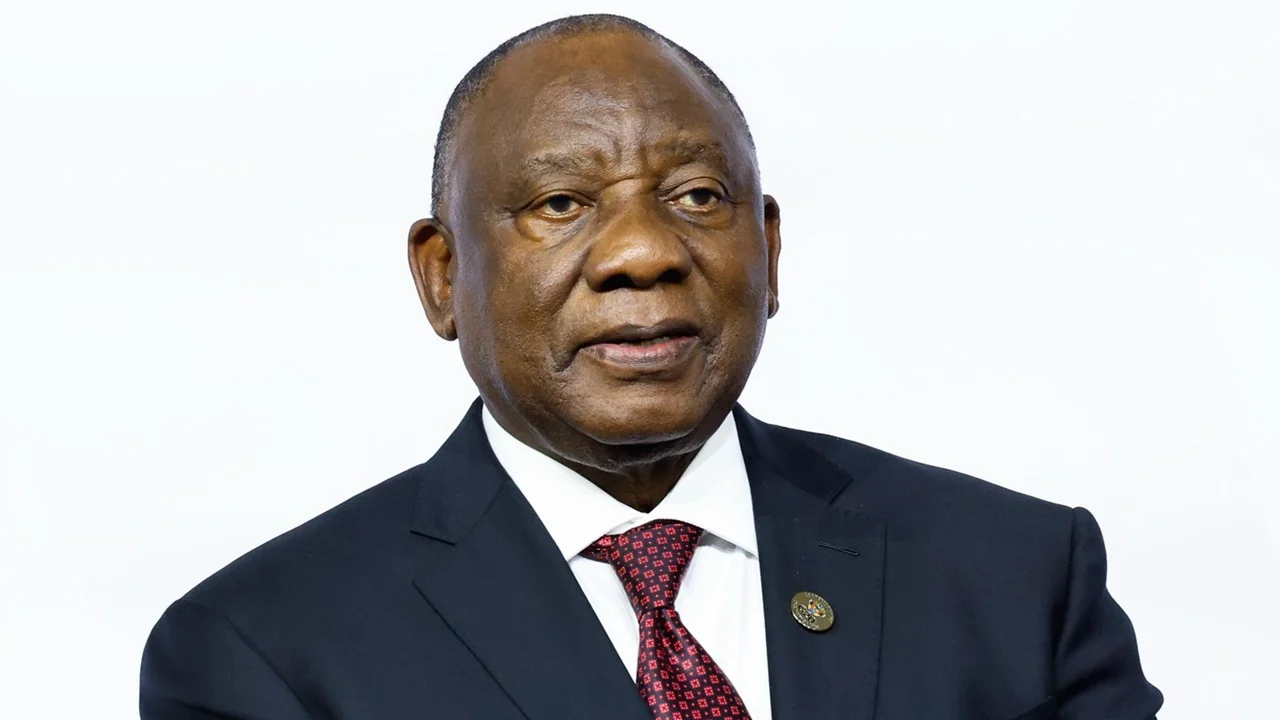 África do Sul Realiza Operação em Centro de Refugiados Brancos Ligado a Trump em Joanesburgo