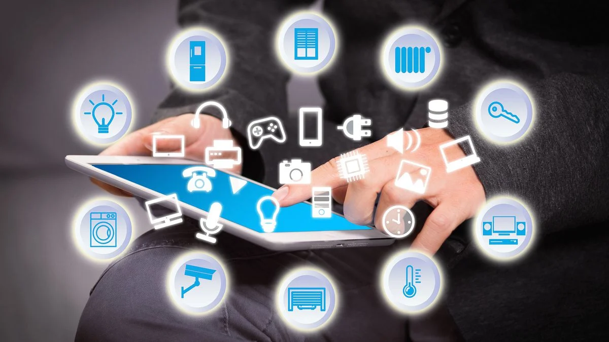 Da Casa Conectada ao Lar Proativo: Como a IA Assume o Controle para Otimizar Consumo e Devolver Seu Tempo