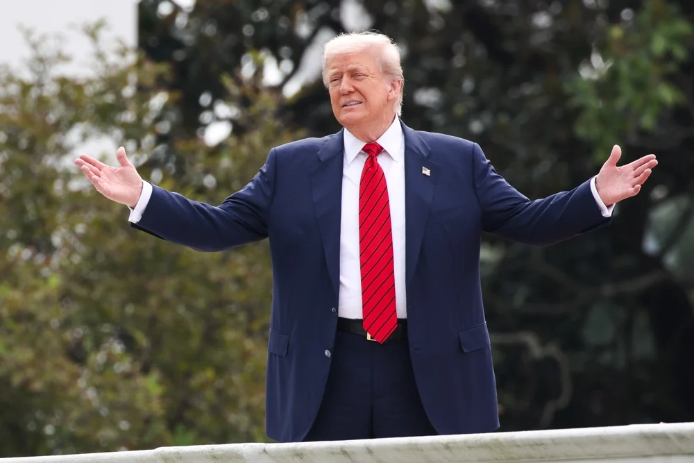 Desemprego nos EUA Atinge Pico de Mais de Quatro Anos e Pressiona o Fed a Considerar Corte de Juros em