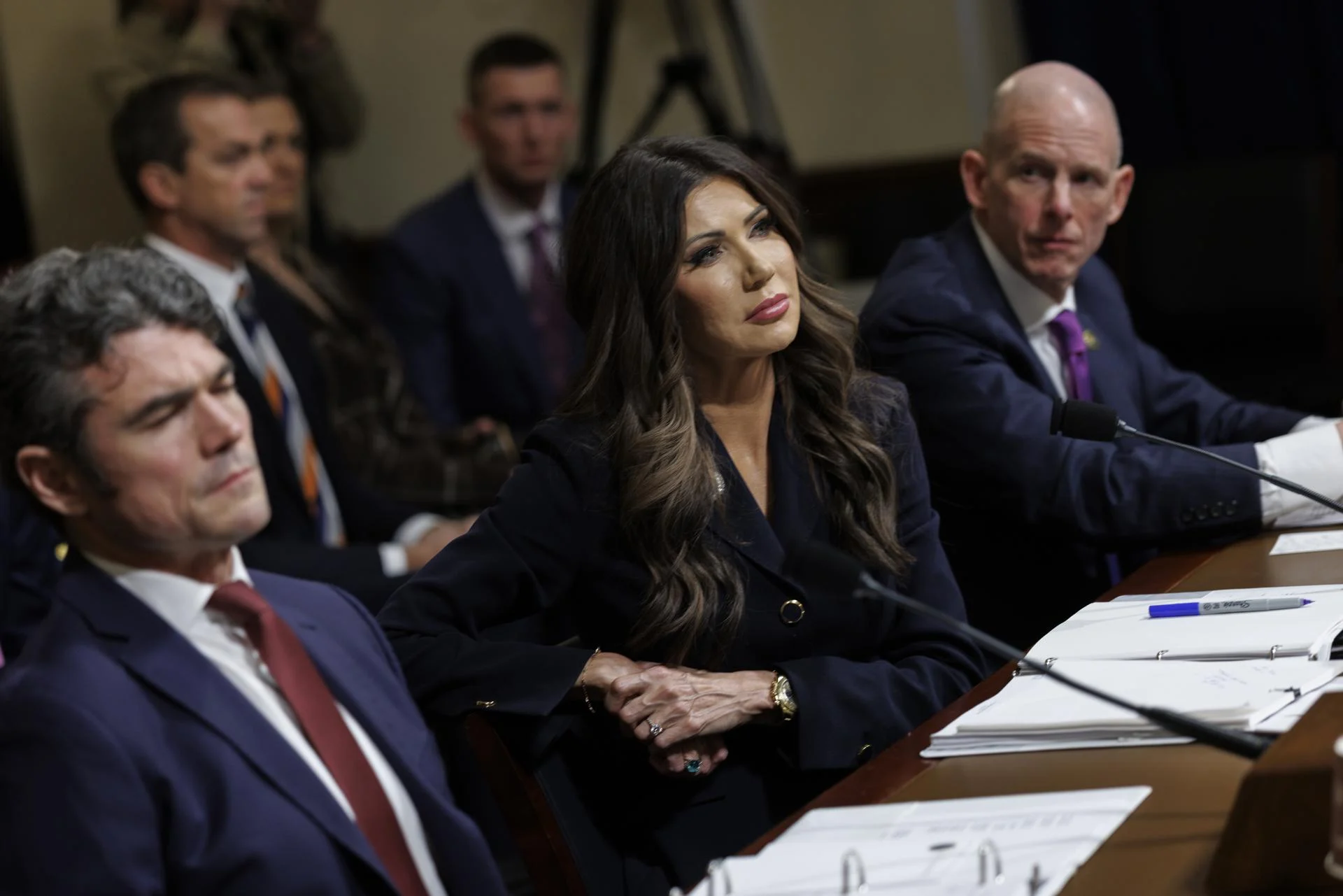 EUA triplicam incentivo para imigrantes se autodeportarem: US$ 3 mil e passagem aérea oferecidos