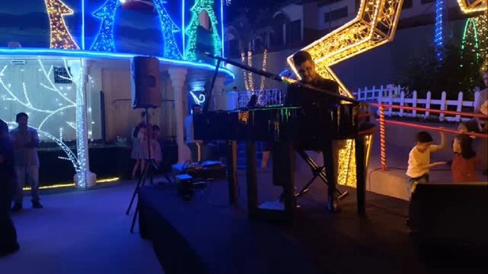 André Molinero: Pianista leva a música a novos públicos e lança álbuns após live diárias impulsionadas pela pandemia