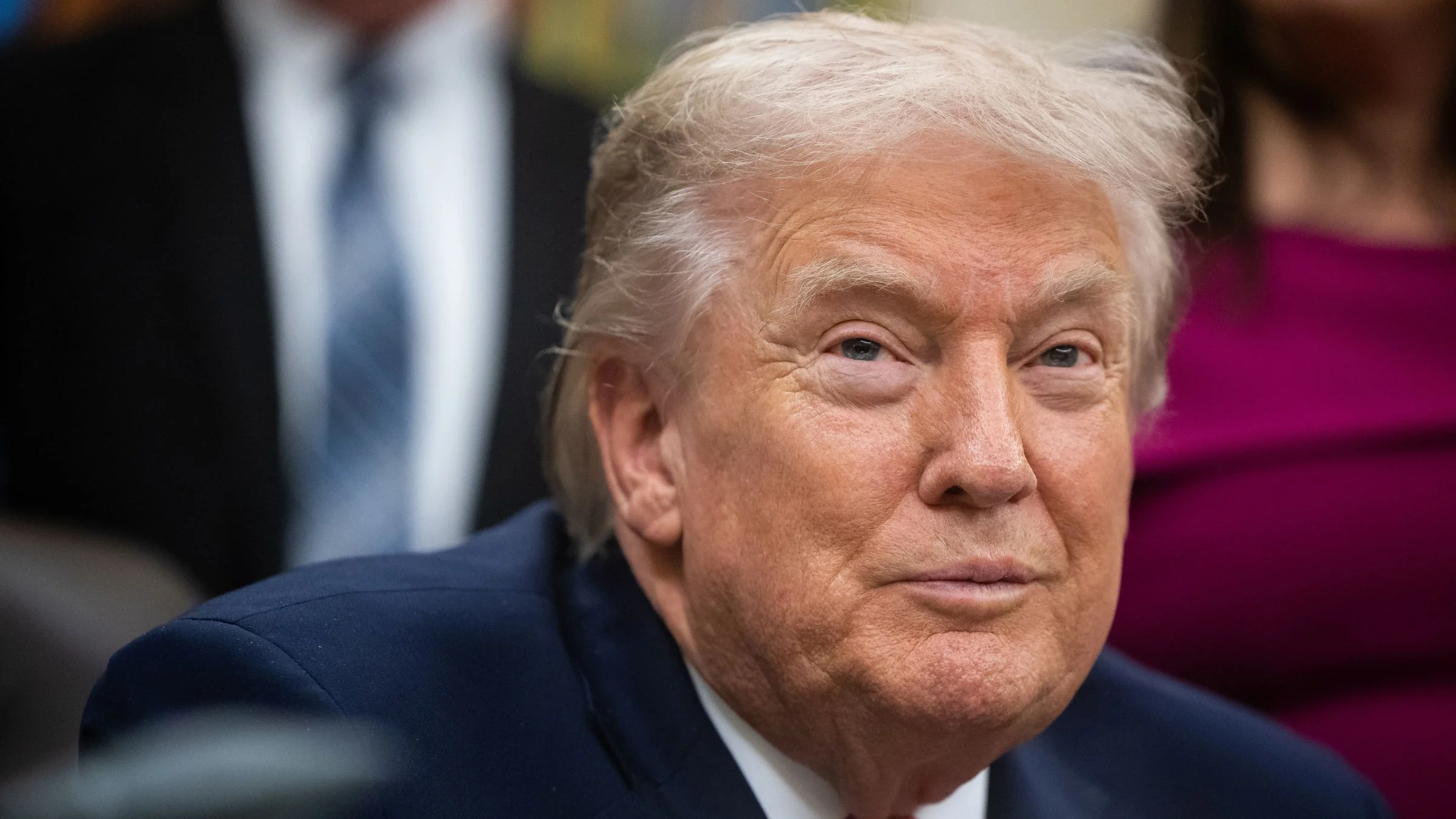 Guerra em Gaza e Ucrânia se Intensificam; Trump Enfrenta Crises nos EUA e na América Latina