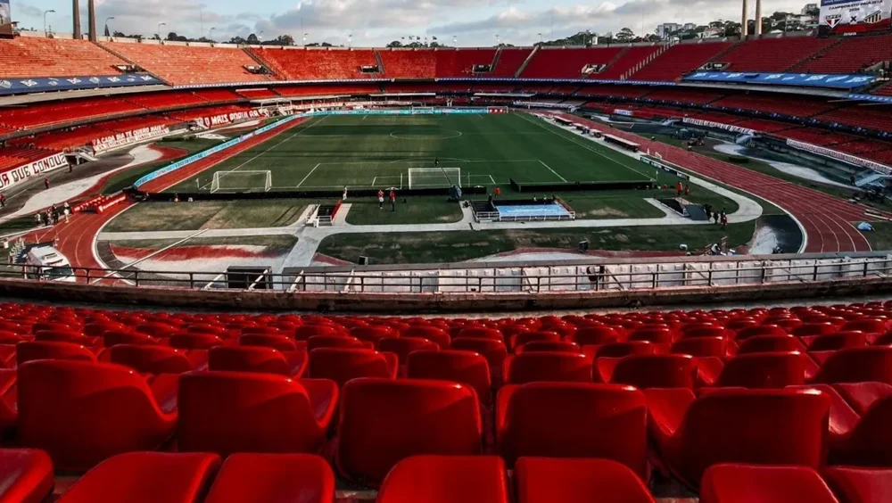 Crise no Morumbi: Oposição do São Paulo pede afastamento de Julio Casares e diretores por esquema clandestino de camarotes